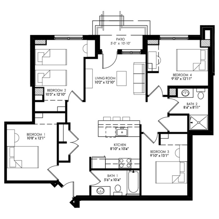 4 Bedroom apartment with living room between bedrooms